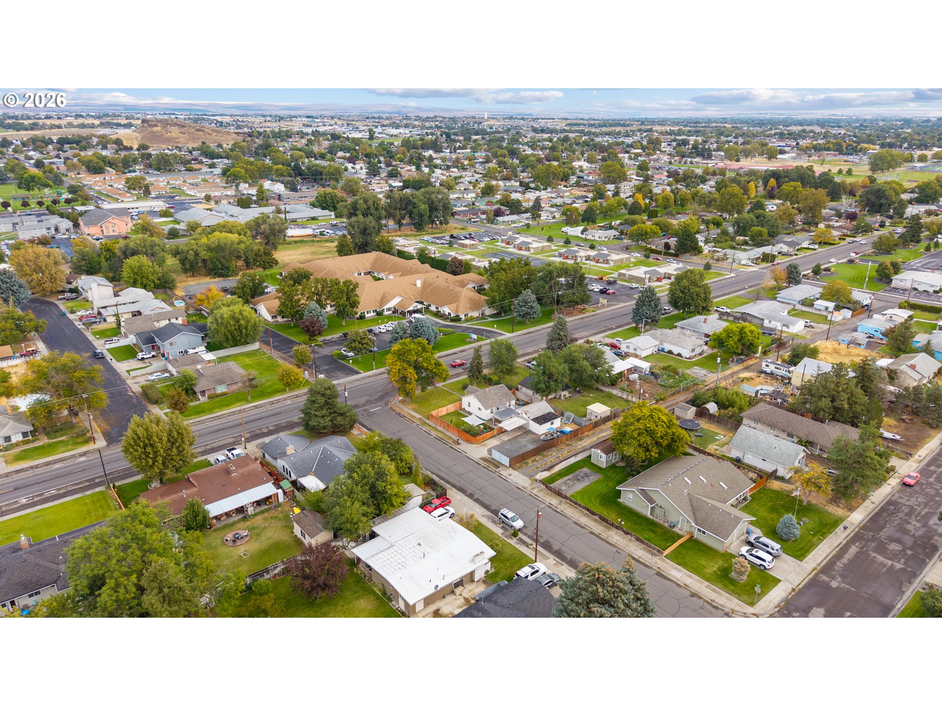 993 W HIGHLAND AVE