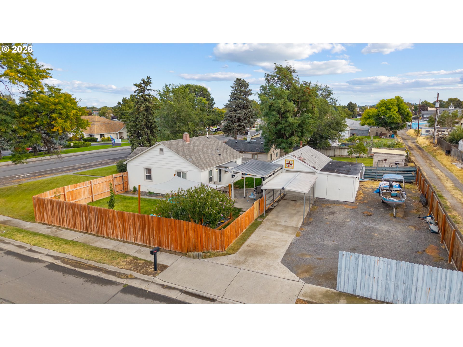 993 W HIGHLAND AVE