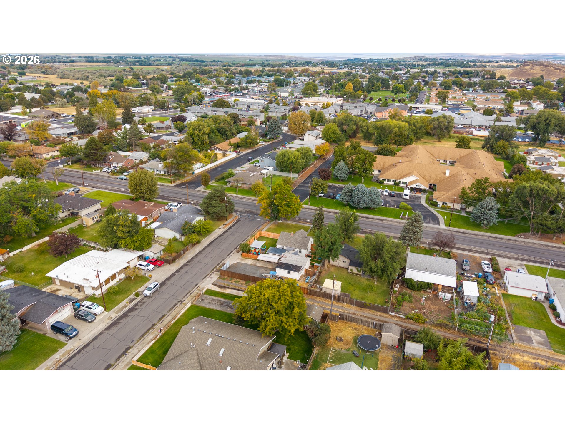 993 W HIGHLAND AVE
