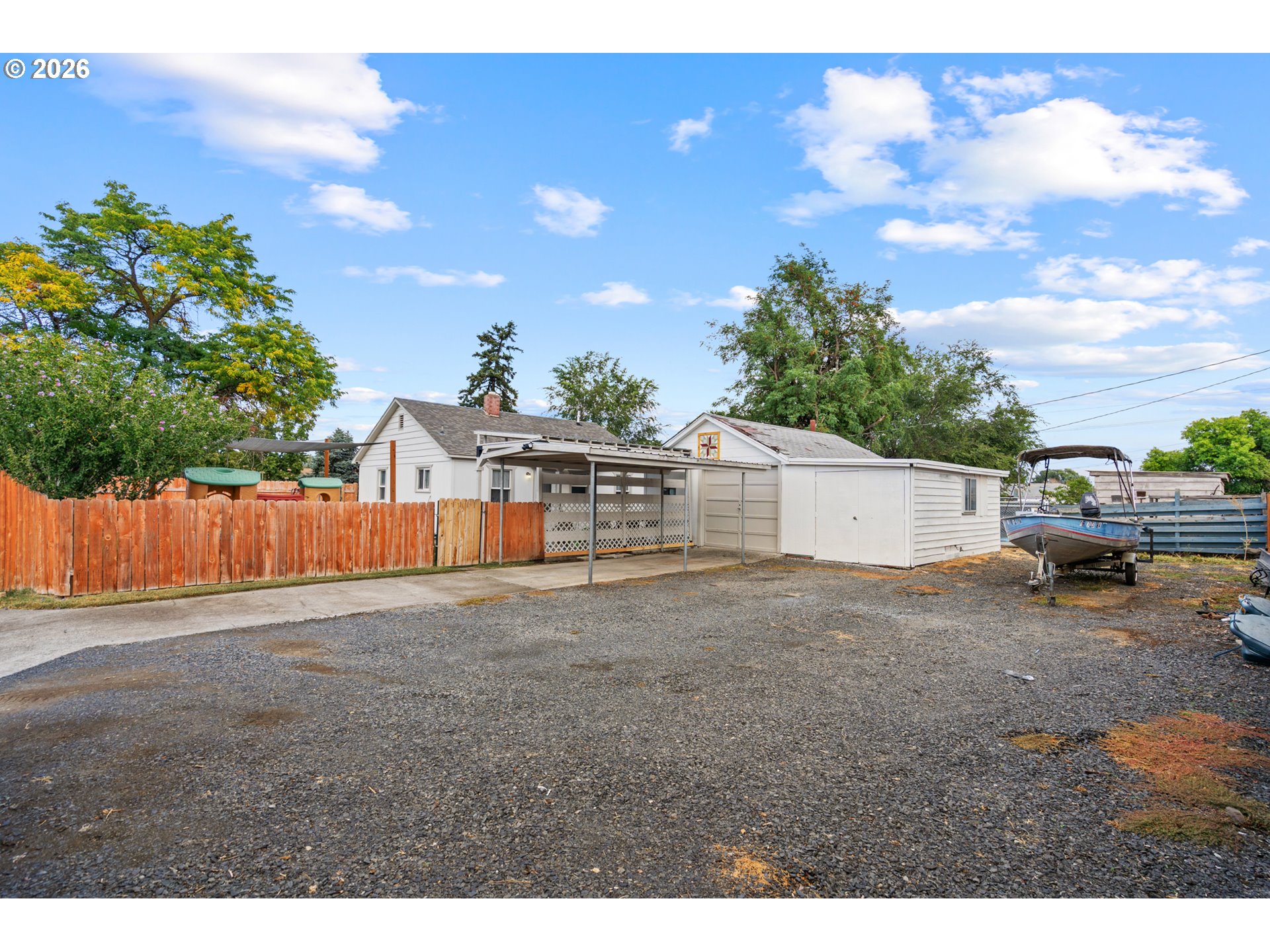 993 W HIGHLAND AVE