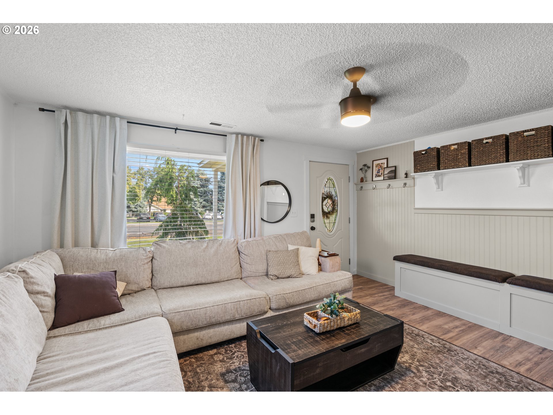 993 W HIGHLAND AVE