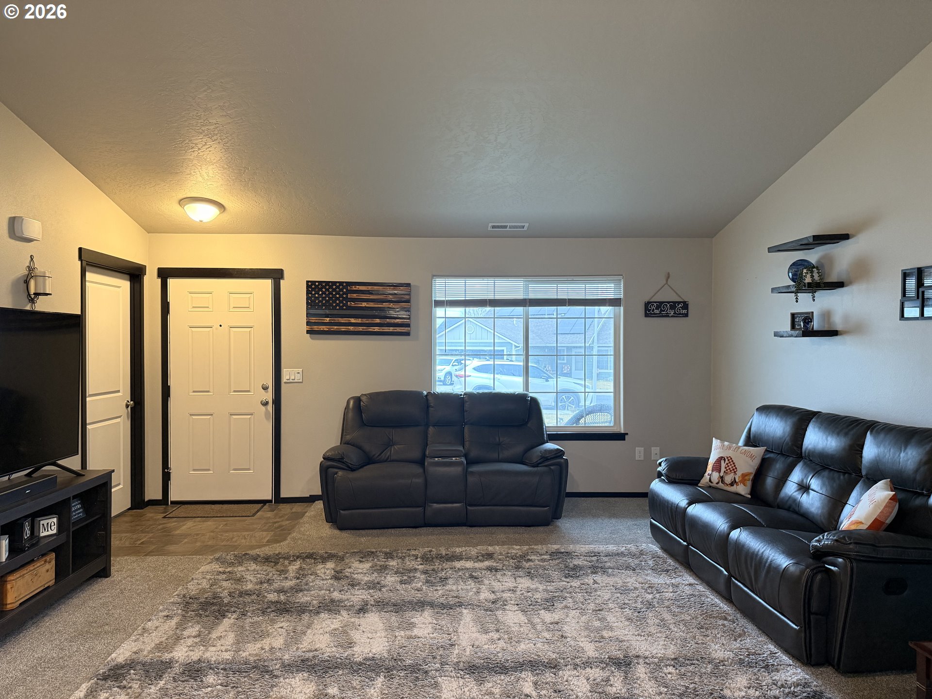 398 SPARROW AVE