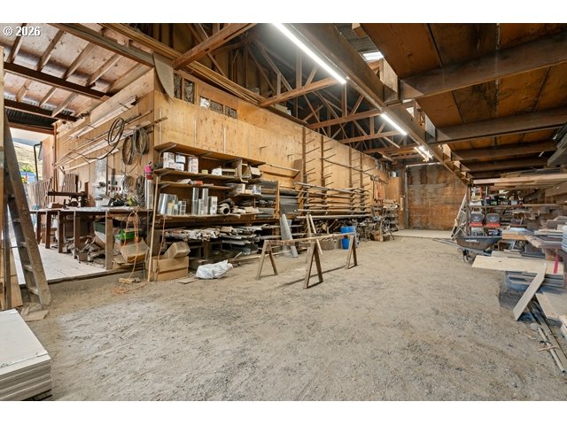 424 W LINDEN WAY
