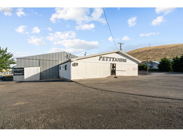 424 W LINDEN WAY