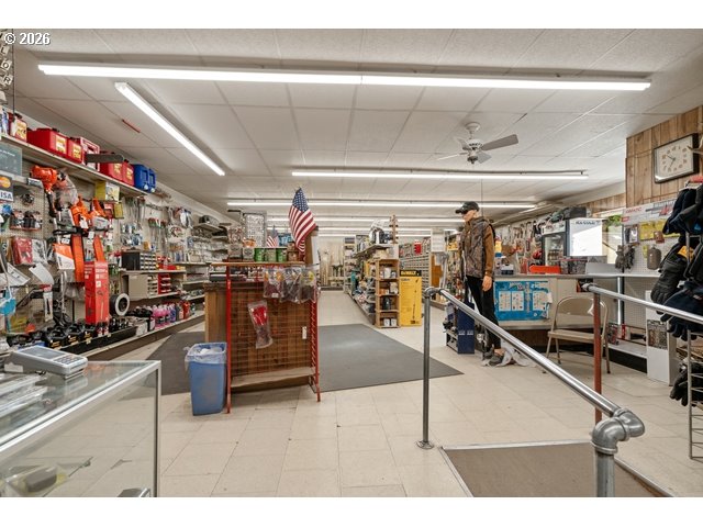 424 W LINDEN WAY