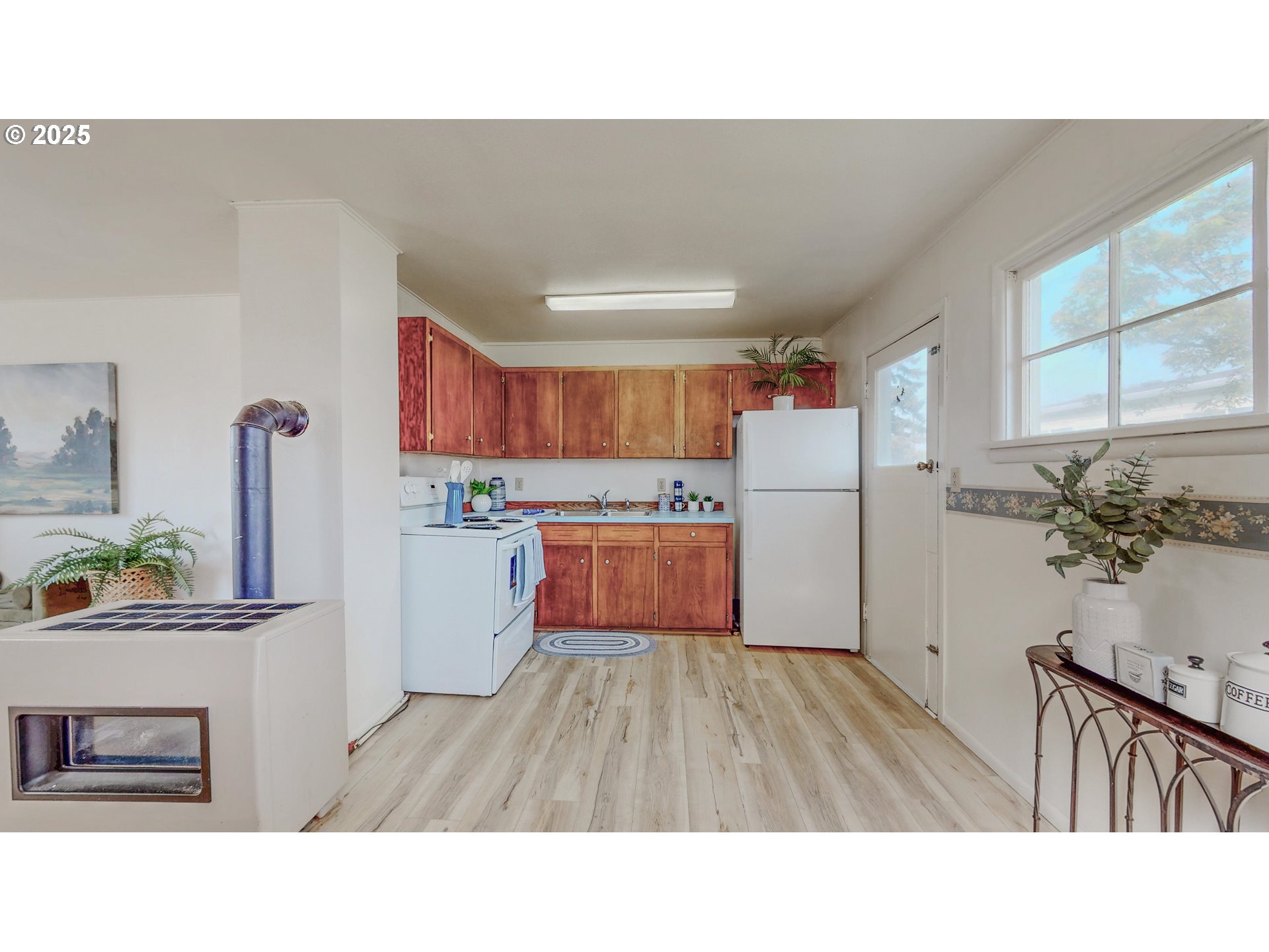 415 N WAYNE ST, Stanfield