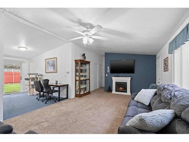 1028 SW Joshua DR