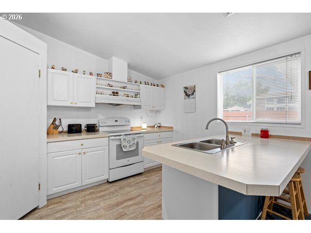 1028 SW Joshua DR