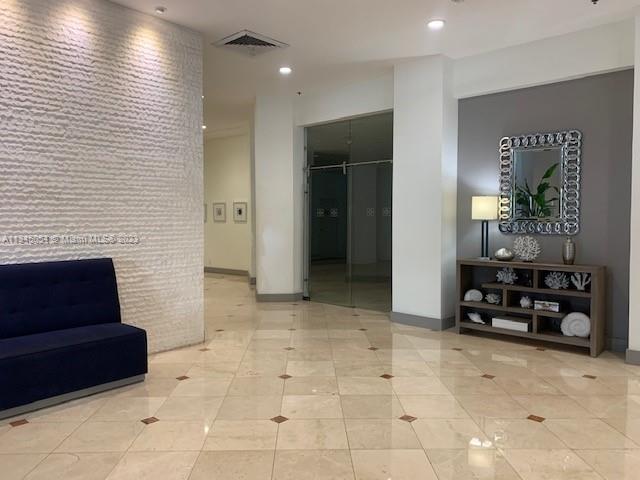 100 Lincoln Rd # 436