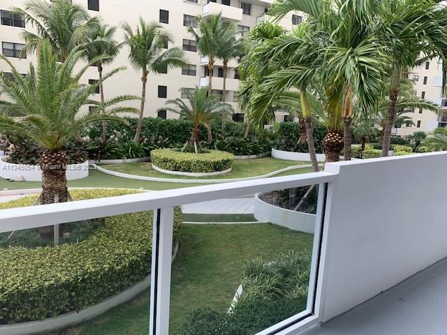 100 Lincoln Rd # 436