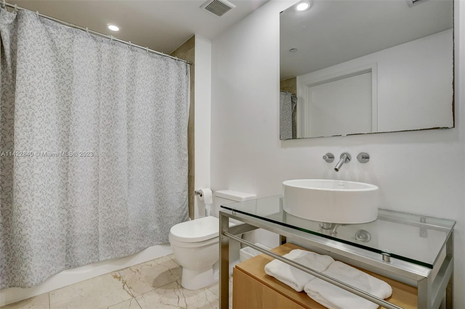 6000 Collins Ave # 309