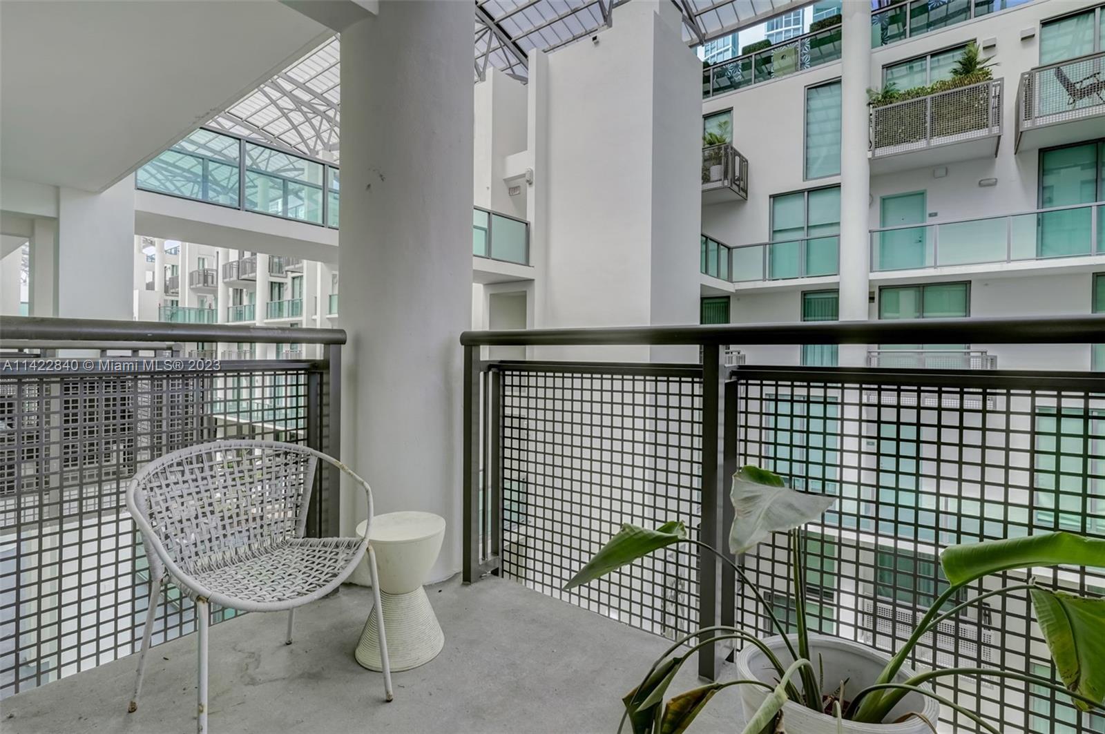 6000 Collins Ave # 309