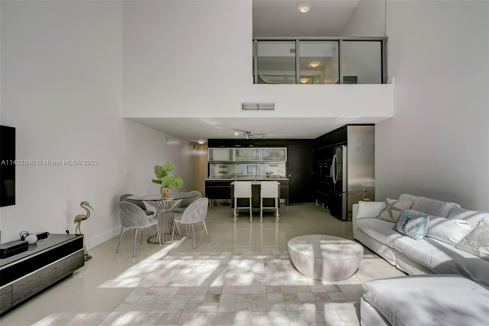 6000 Collins Ave # 309