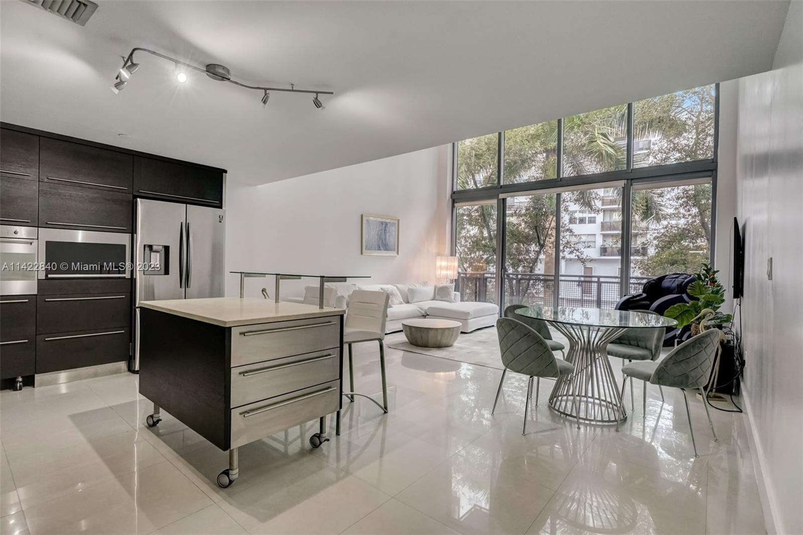 6000 Collins Ave # 309