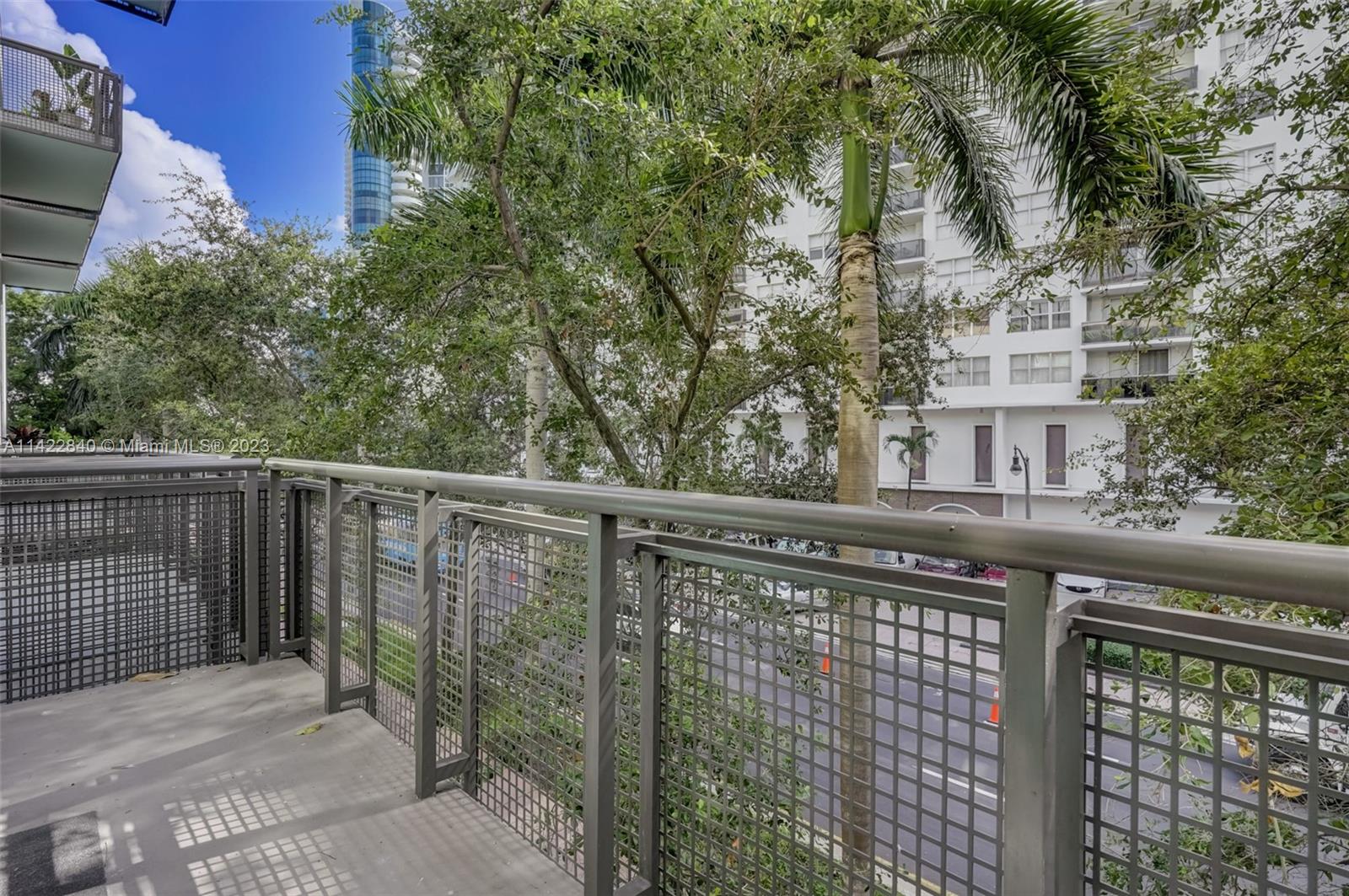 6000 Collins Ave # 309