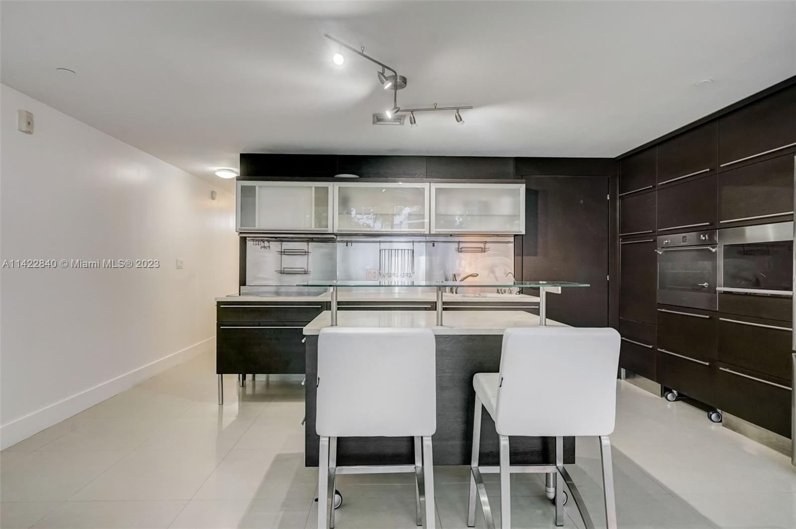 6000 Collins Ave # 309