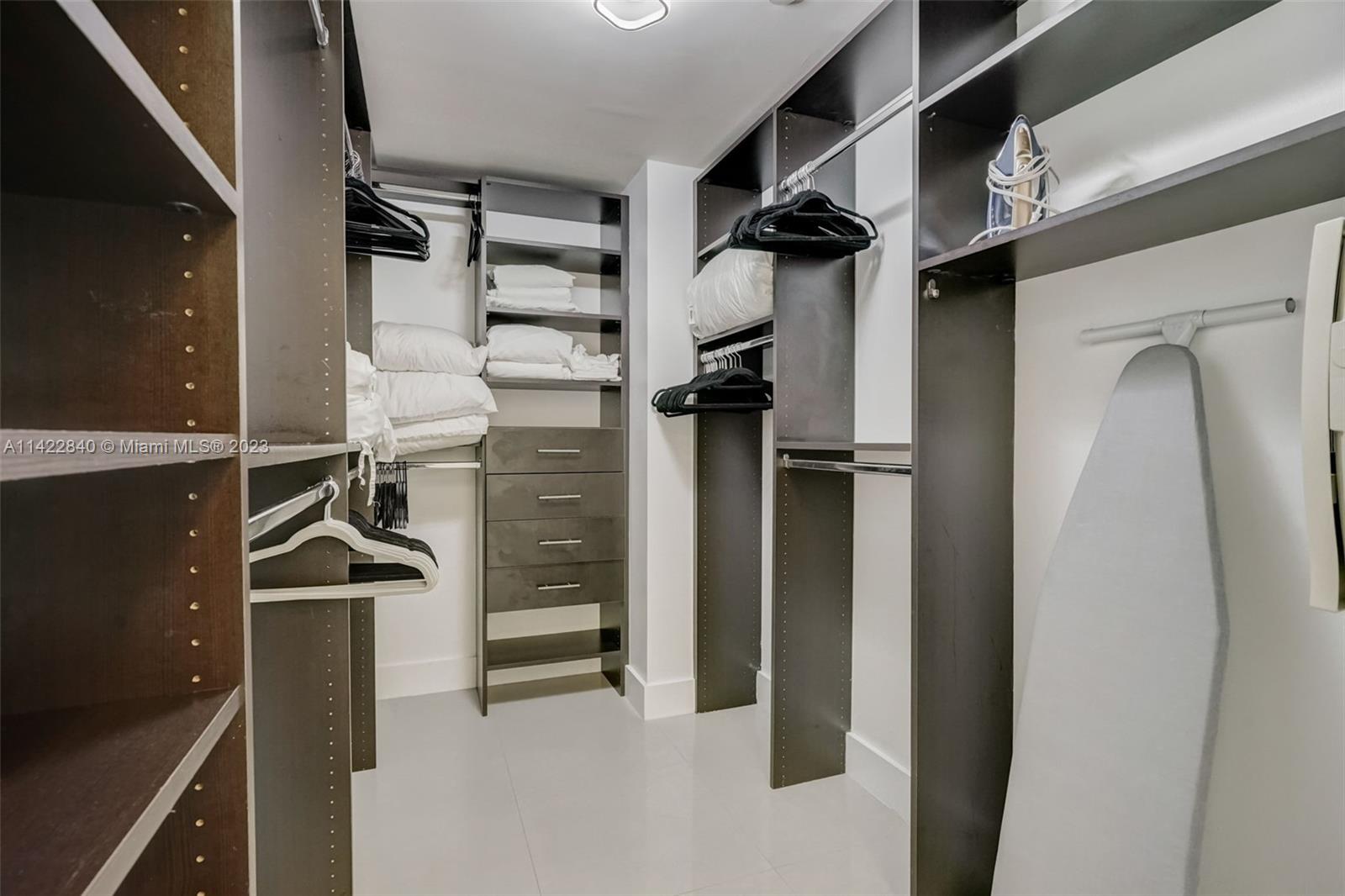 6000 Collins Ave # 309