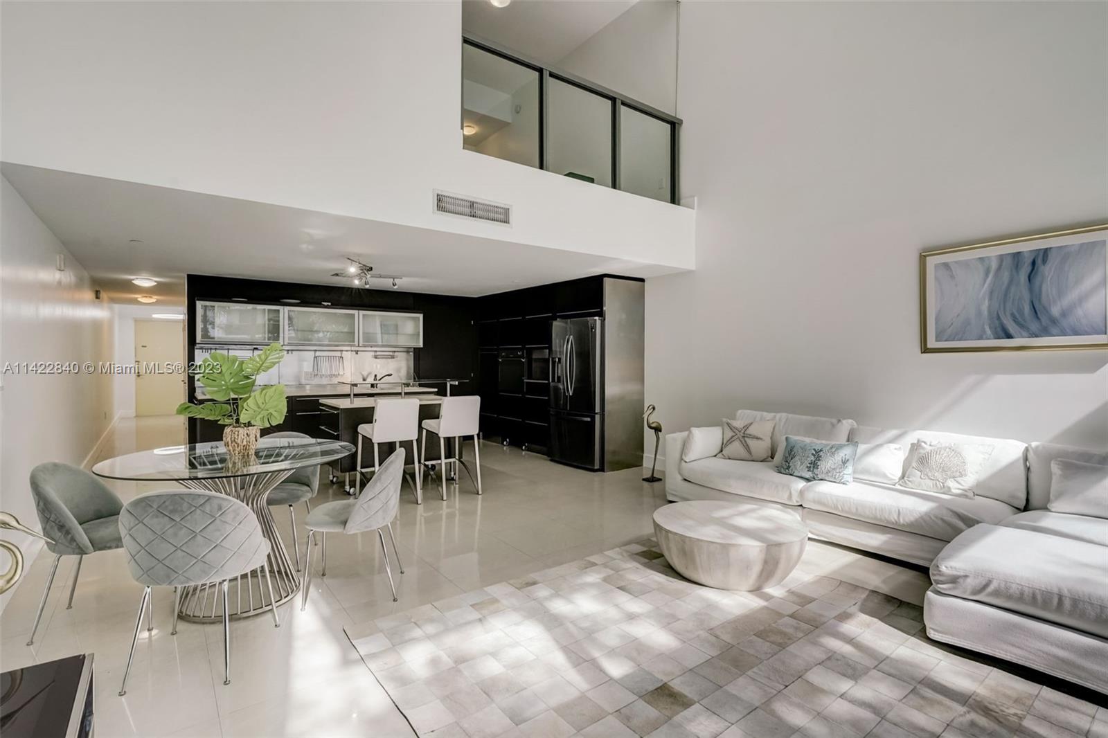 6000 Collins Ave # 309