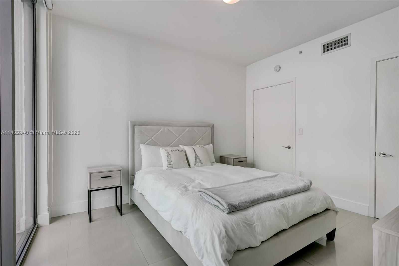6000 Collins Ave # 309