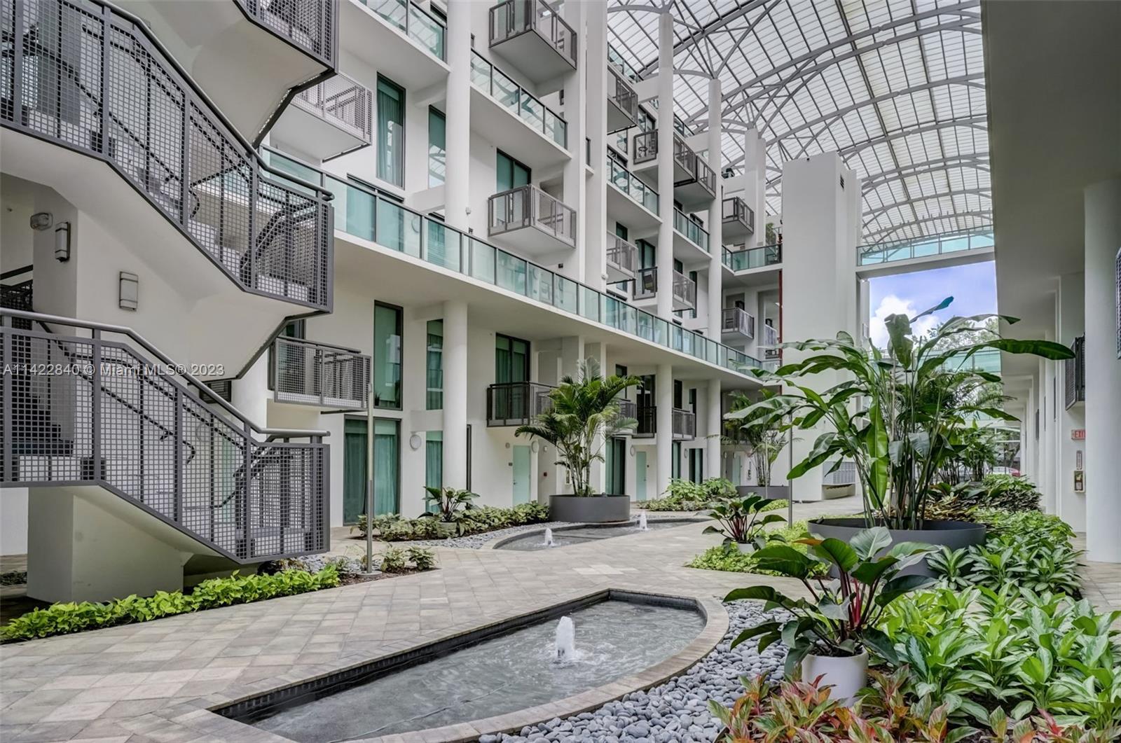 6000 Collins Ave # 309