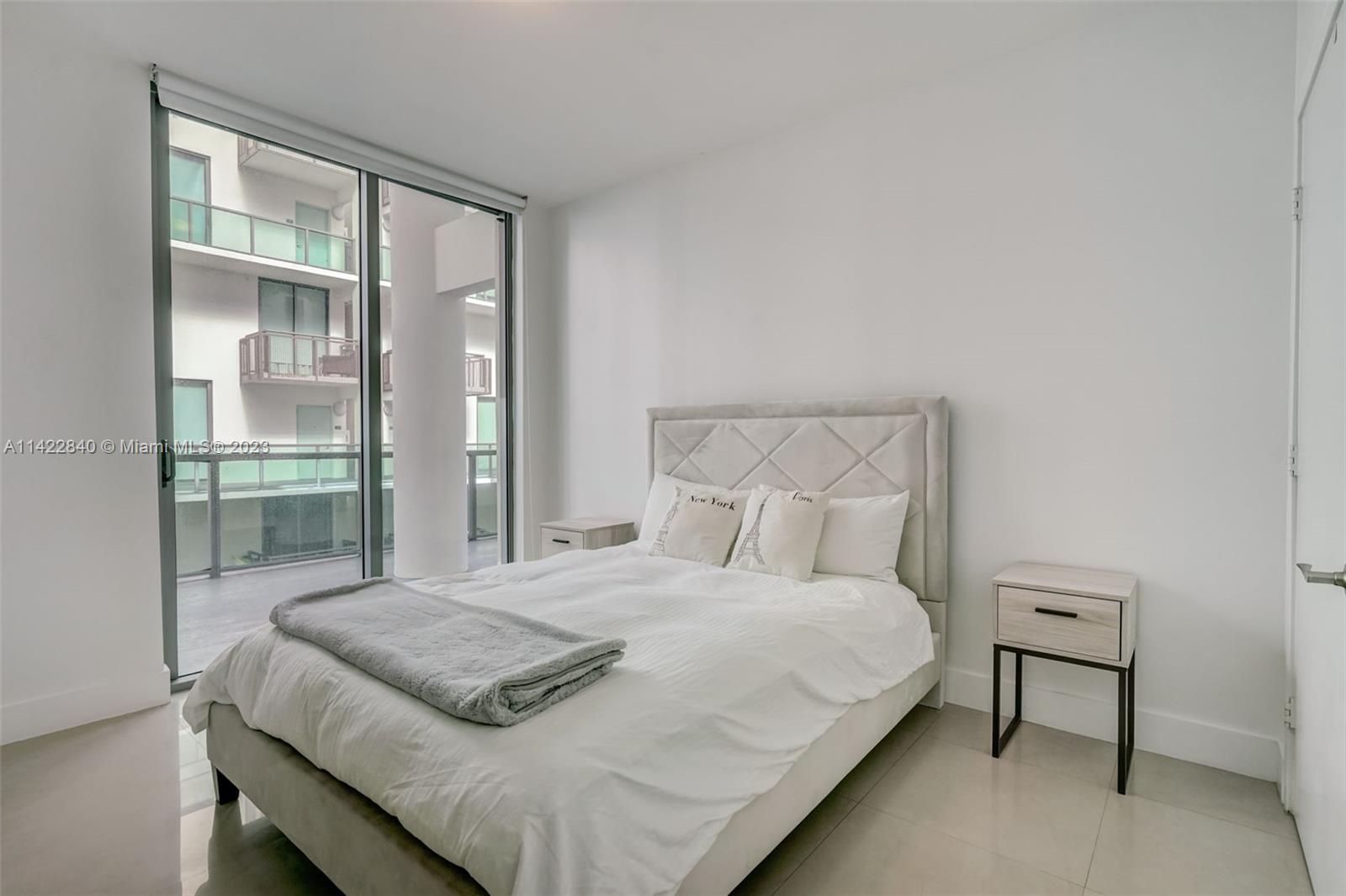 6000 Collins Ave # 309