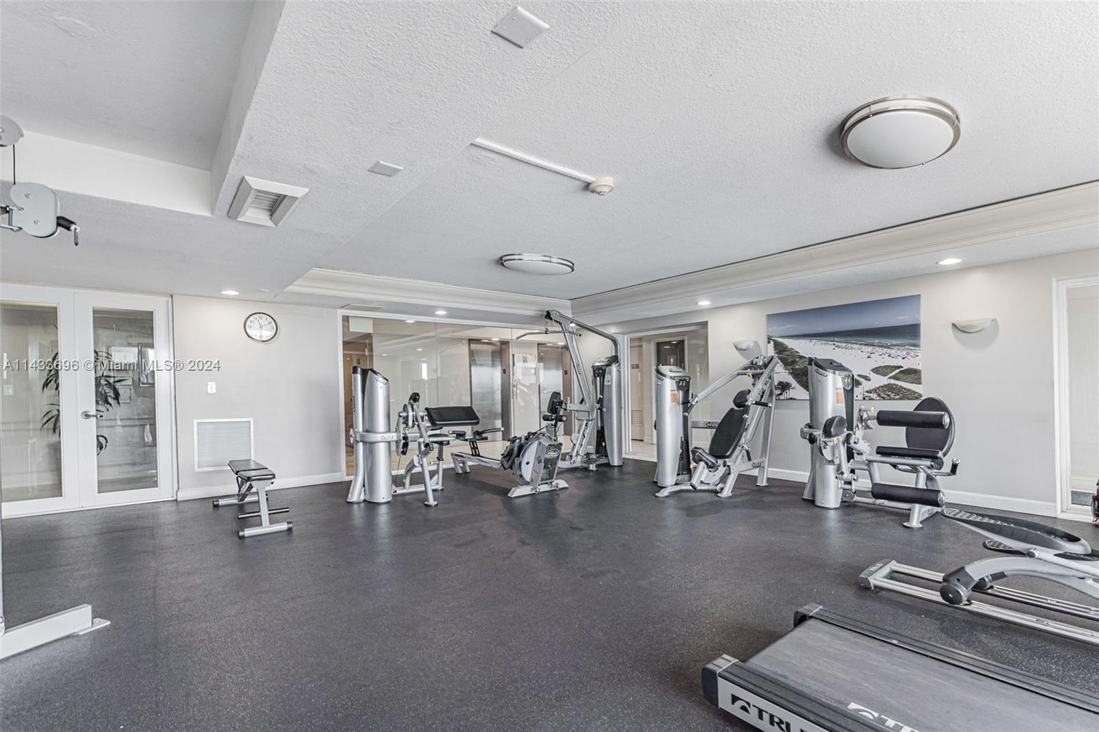 465 Ocean Dr # 505