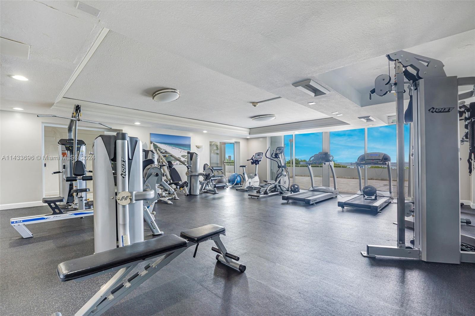 465 Ocean Dr # 505