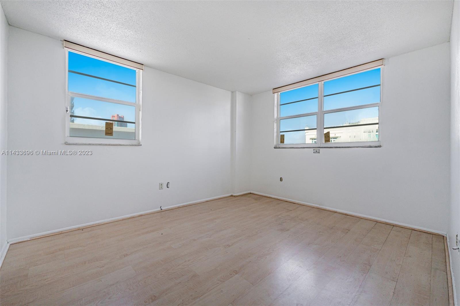 465 Ocean Dr # 505