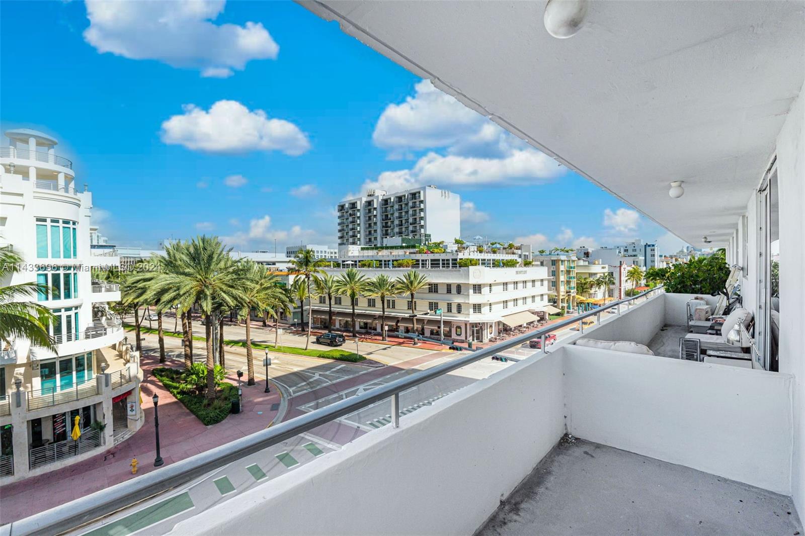 465 Ocean Dr # 505
