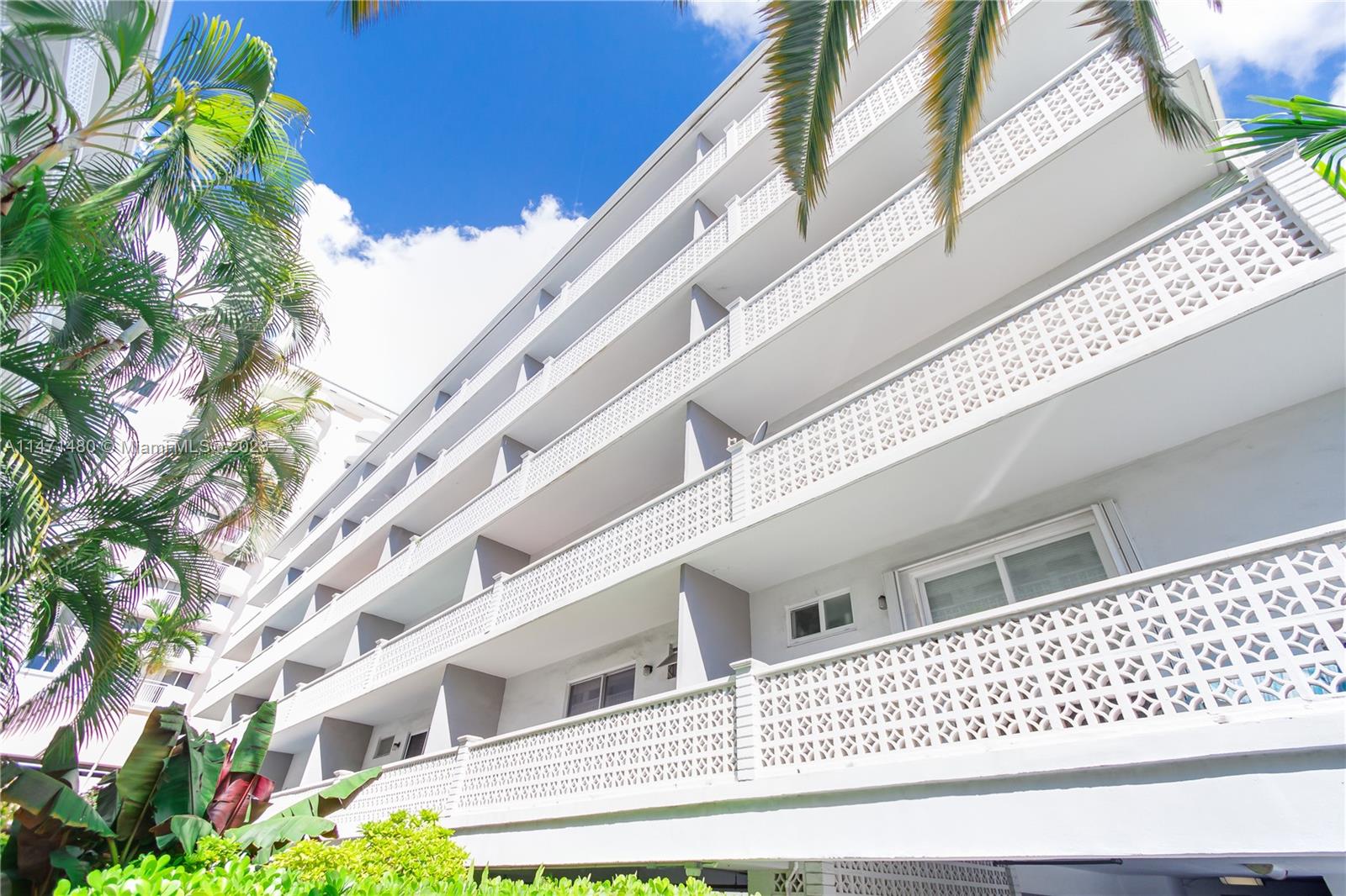 1620 West Ave # 301