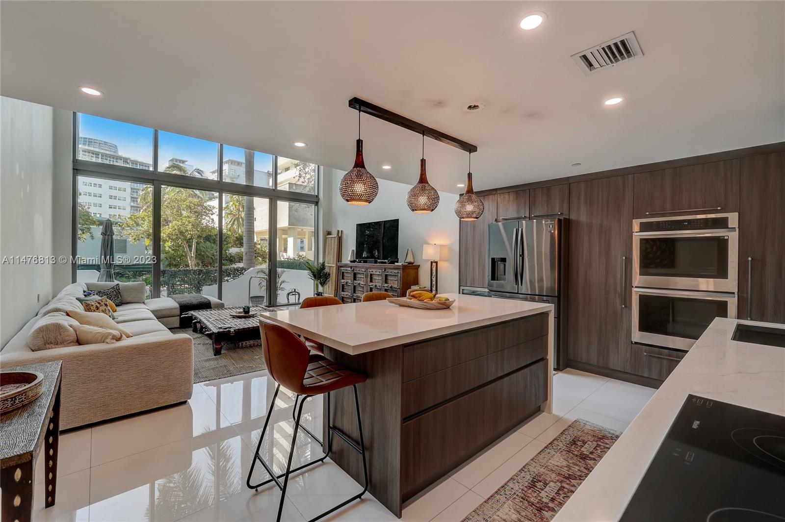 6000 Collins Ave # 104