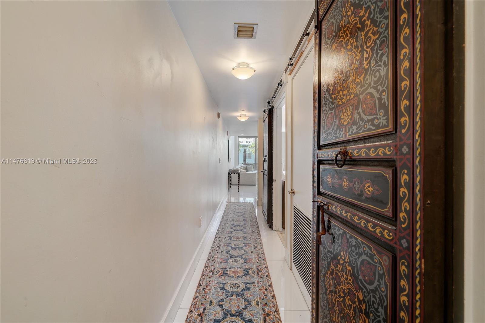 6000 Collins Ave # 104