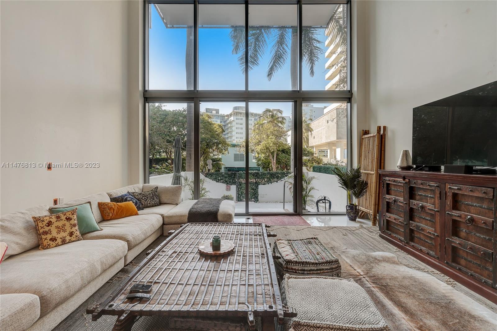 6000 Collins Ave # 104