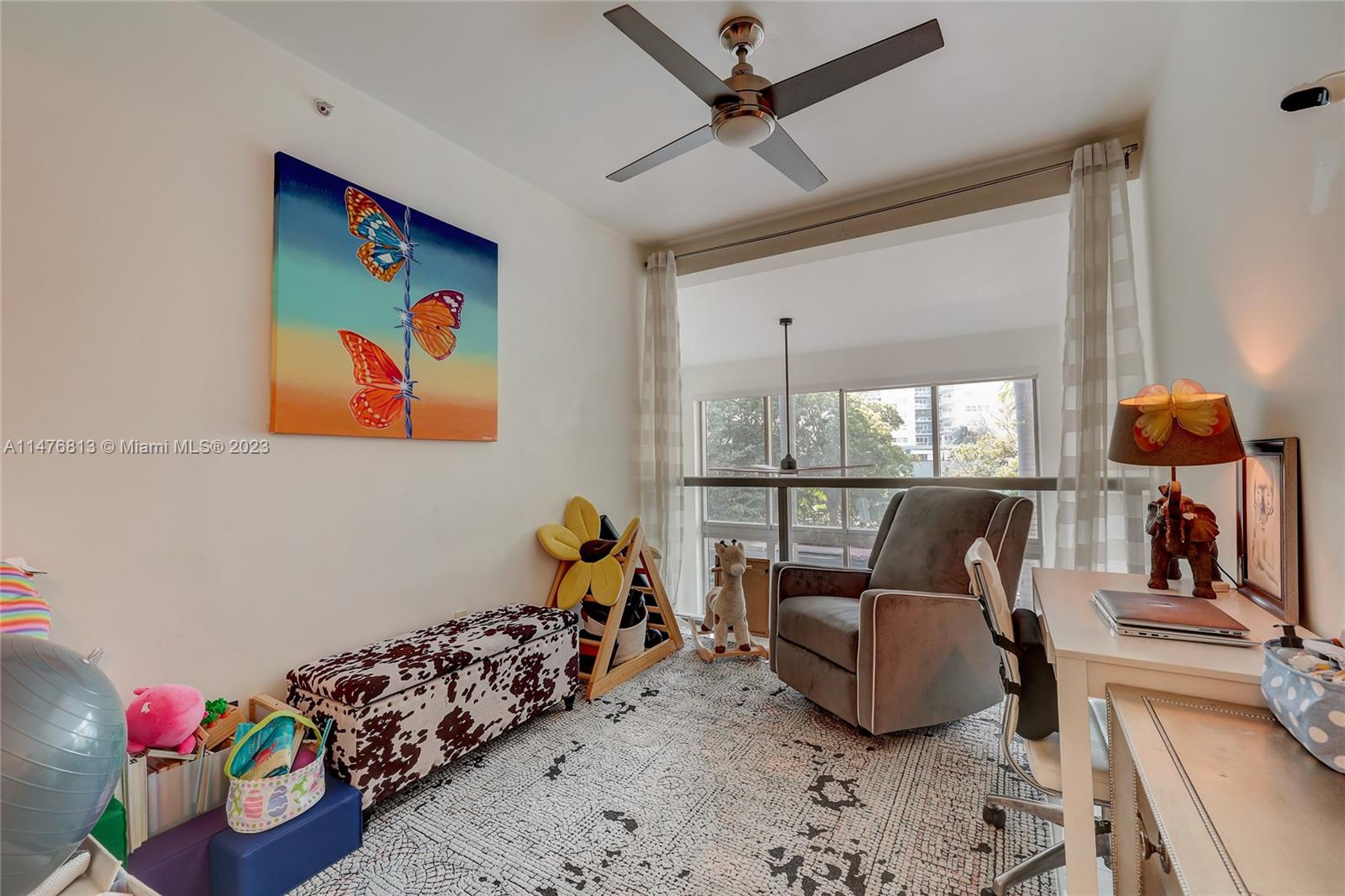 6000 Collins Ave # 104