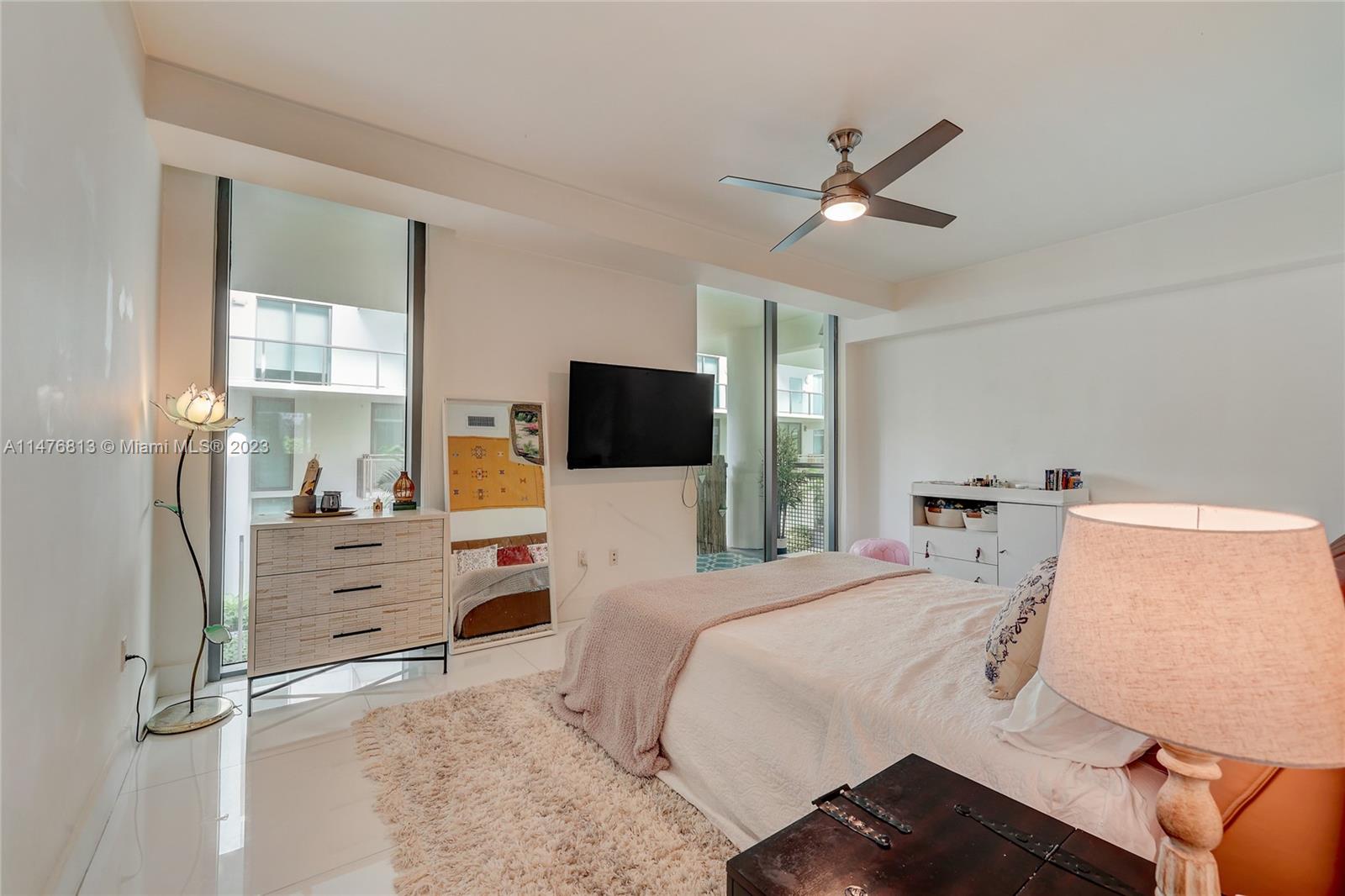 6000 Collins Ave # 104