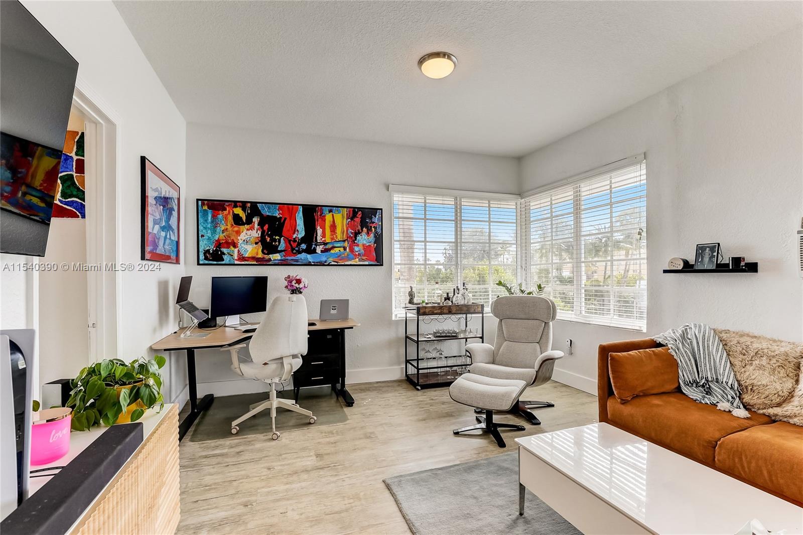 820 Euclid Ave # 301