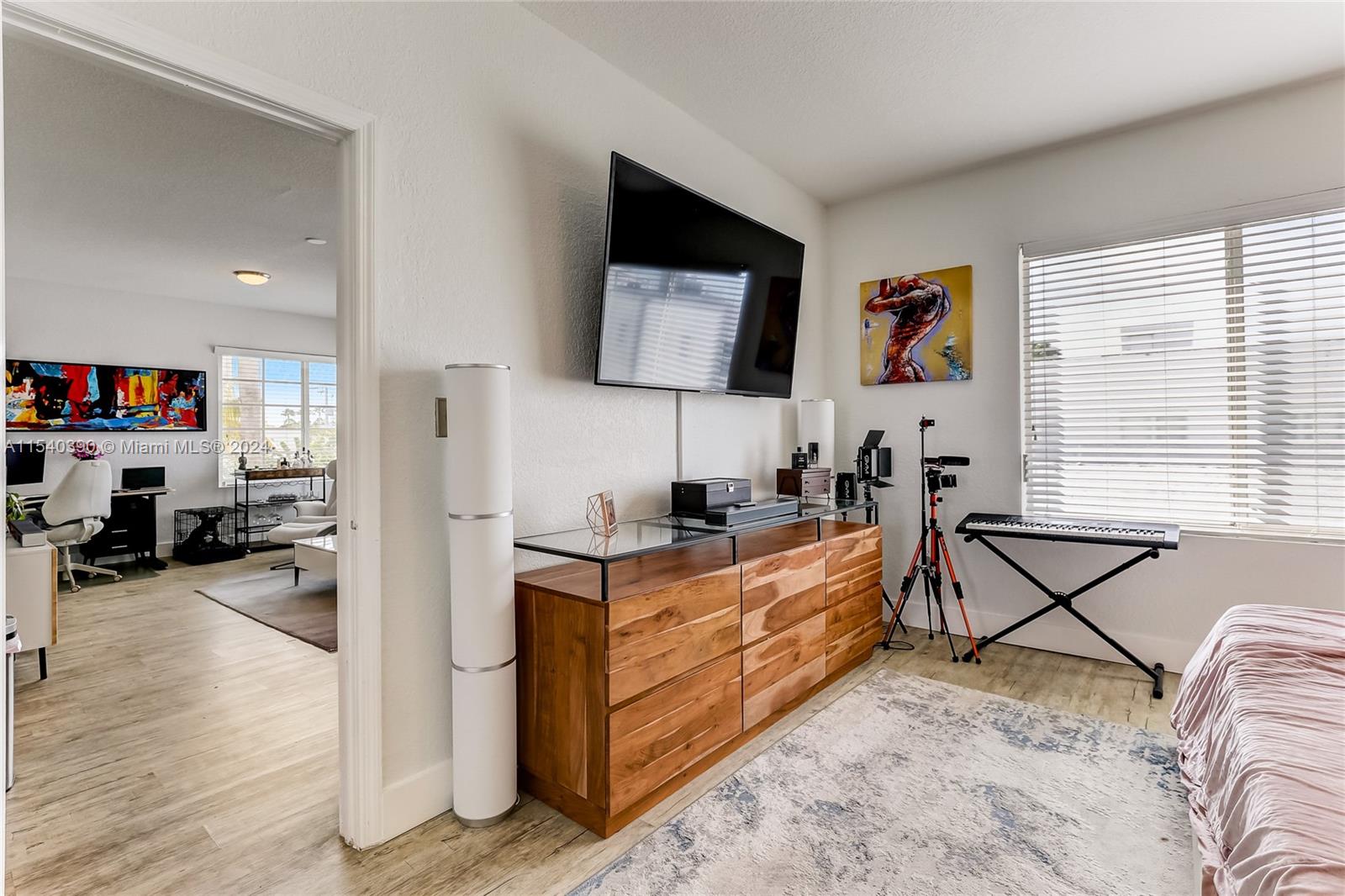 820 Euclid Ave # 301