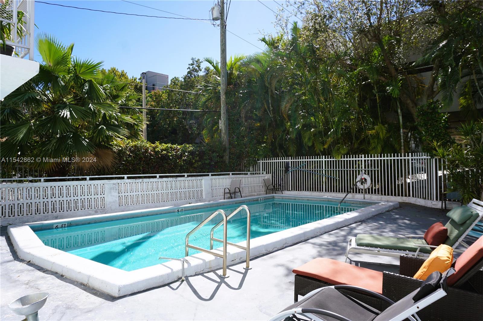 1340 Lincoln Rd # 608