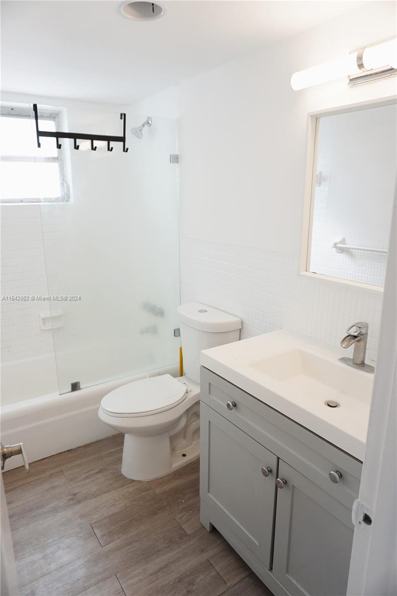1340 Lincoln Rd # 608