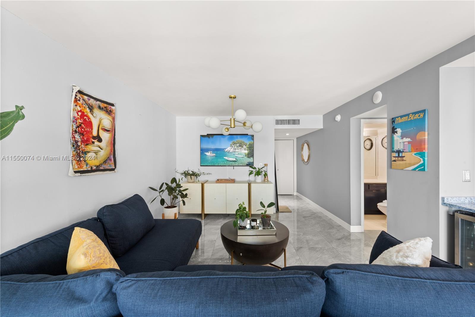 2655 Collins Ave # 1904