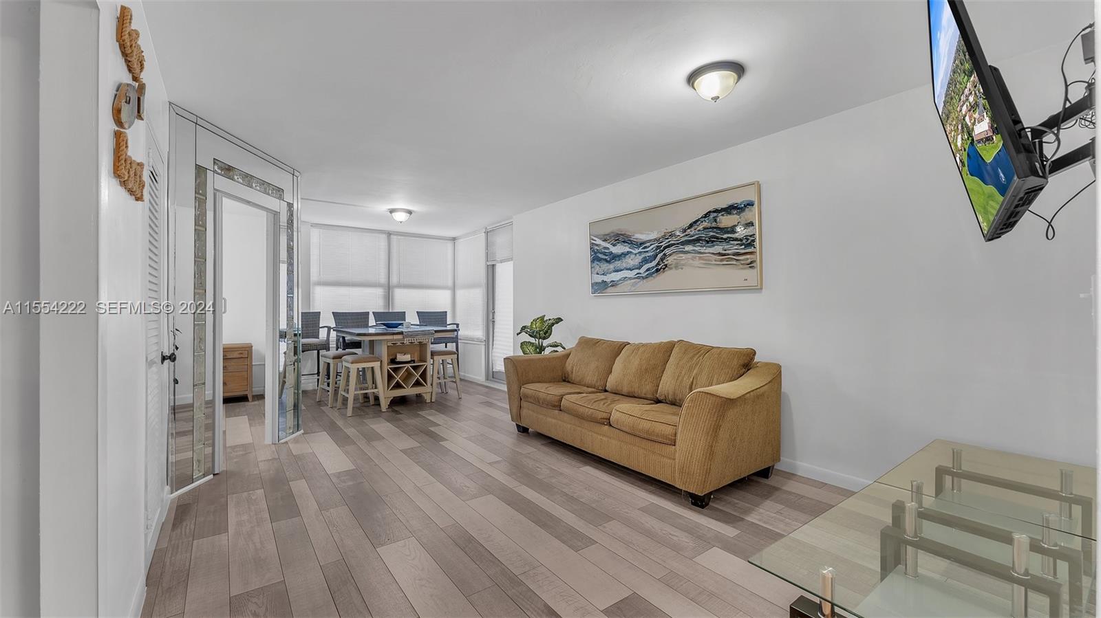 2899 Collins Avenue 1627