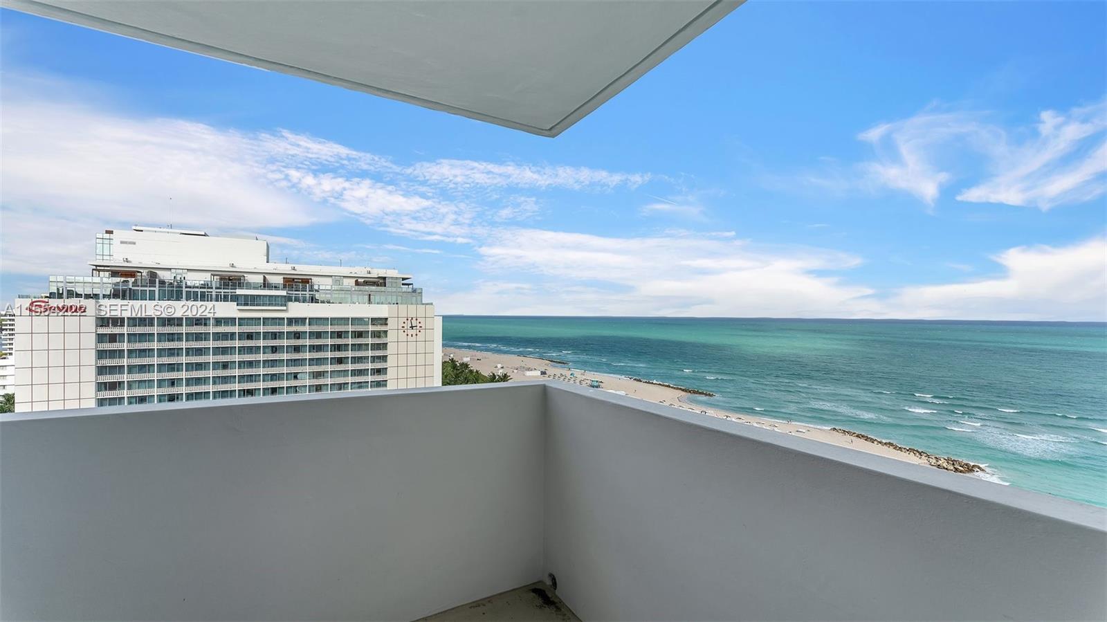2899 Collins Avenue 1627