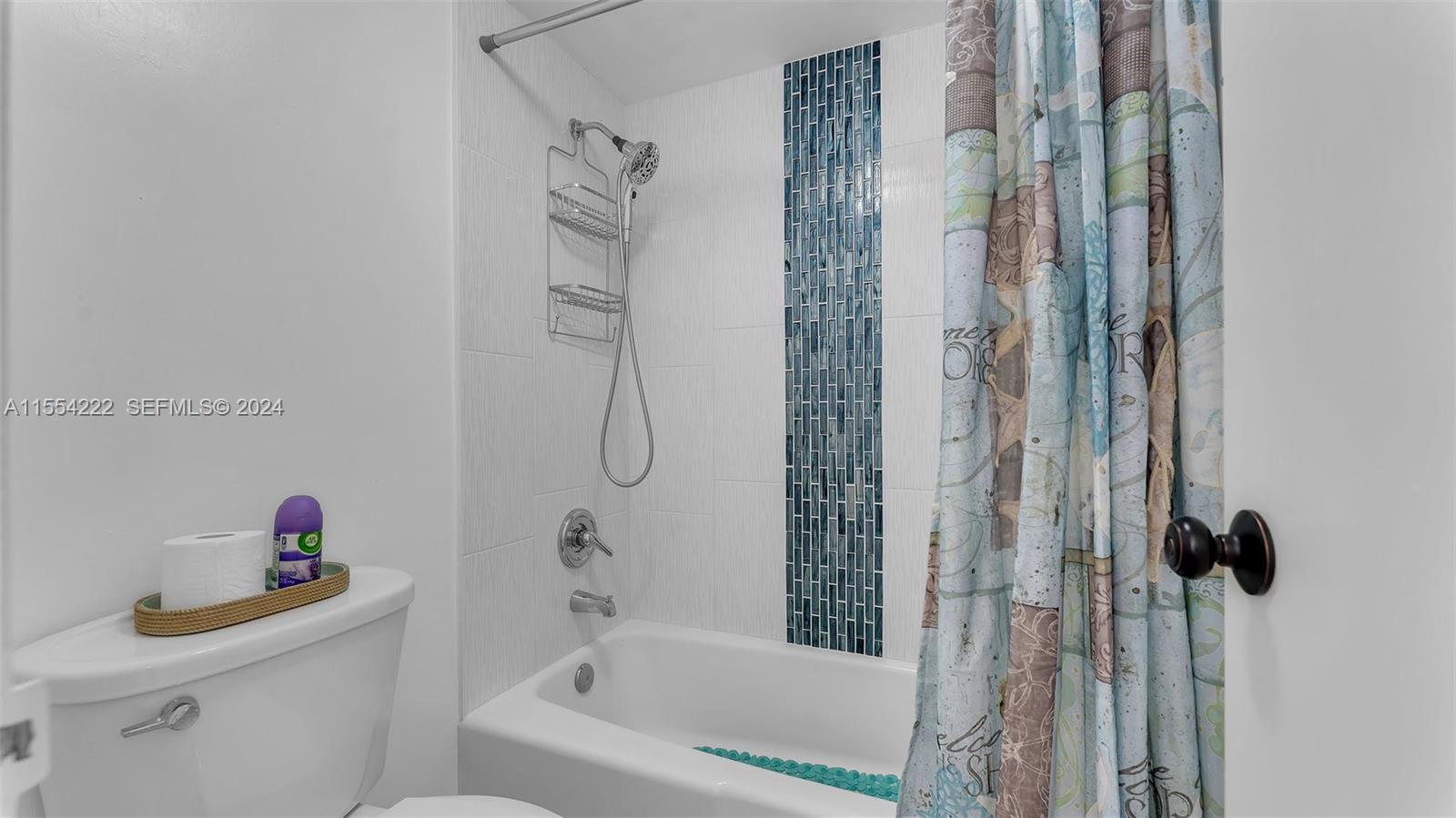 2899 Collins Avenue 1627
