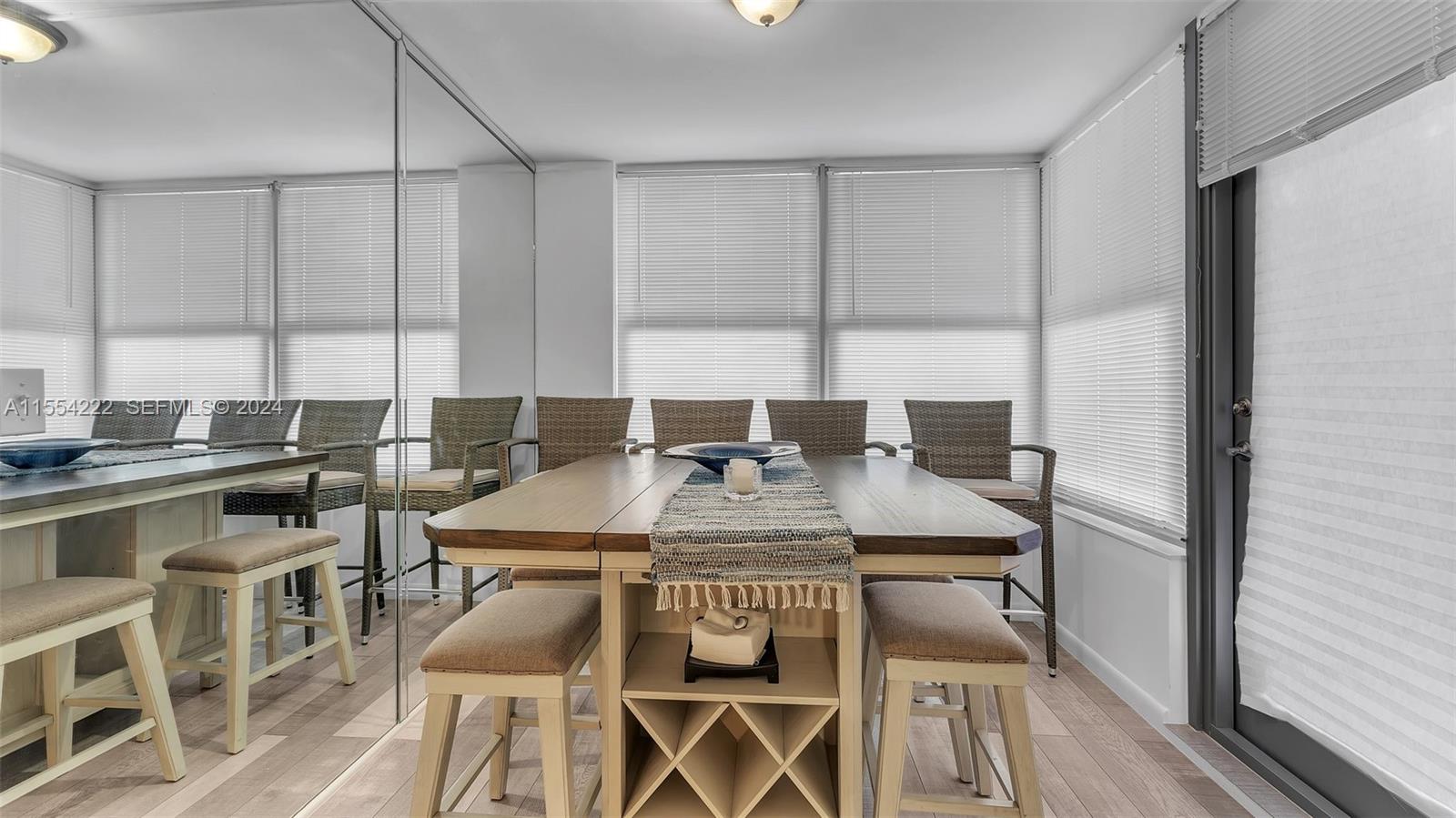 2899 Collins Avenue 1627