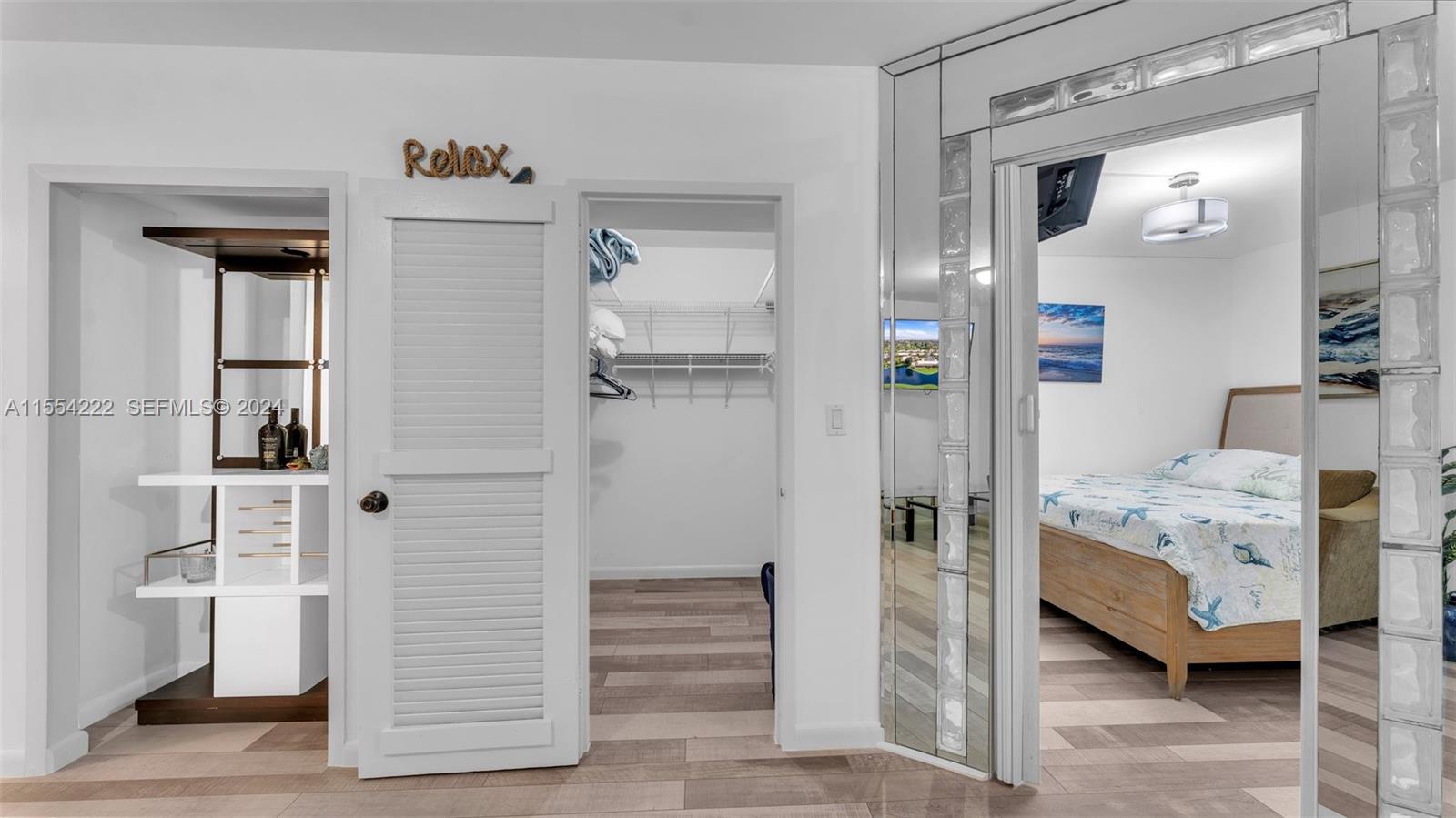 2899 Collins Avenue 1627