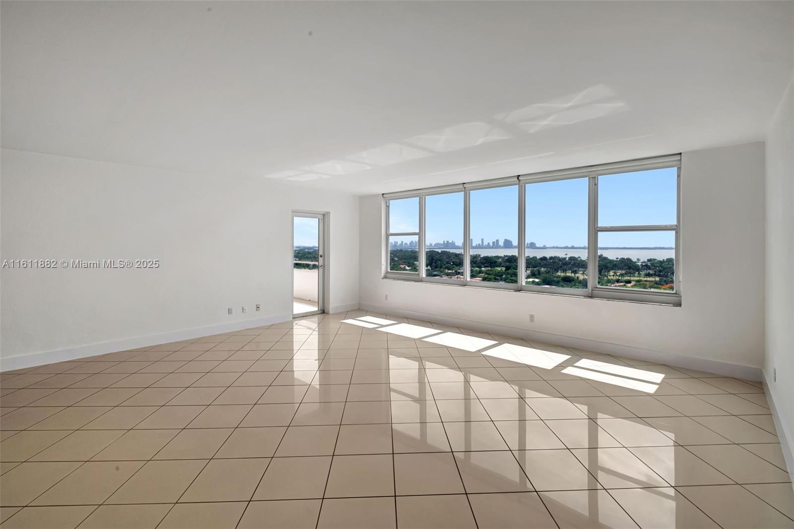 5600 Collins Ave # 16F