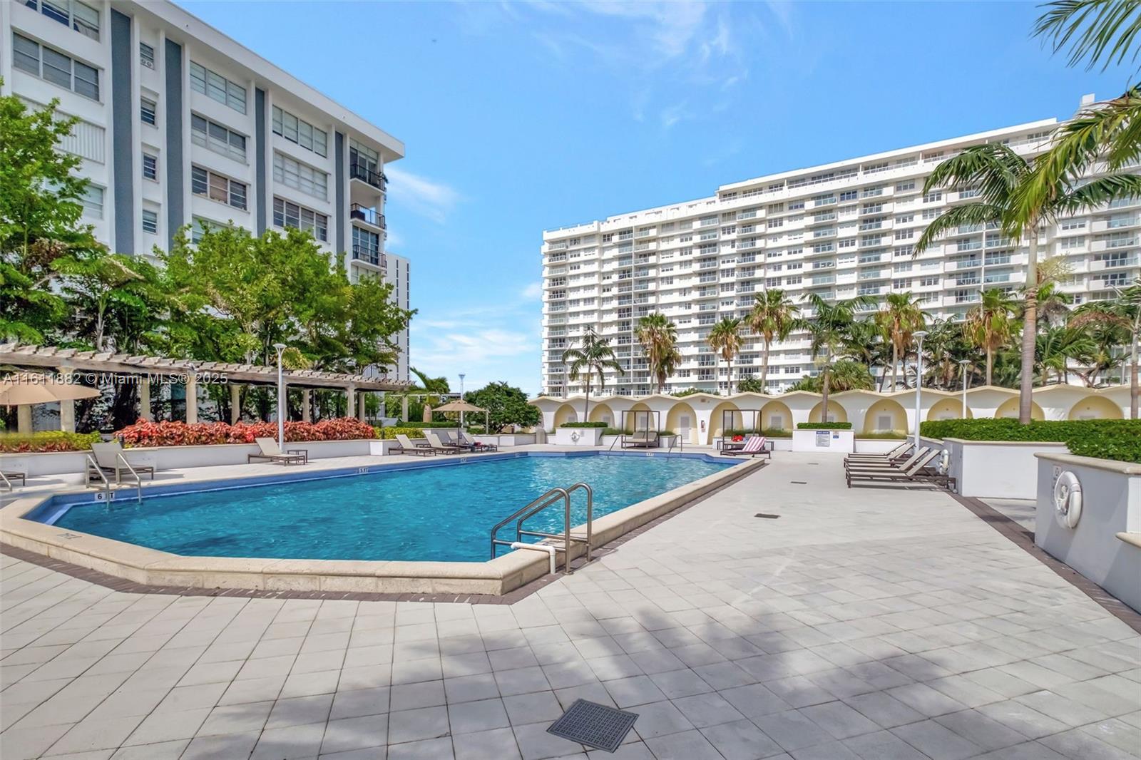 5600 Collins Ave # 16F