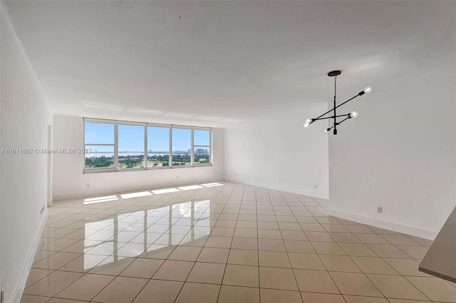5600 Collins Ave # 16F