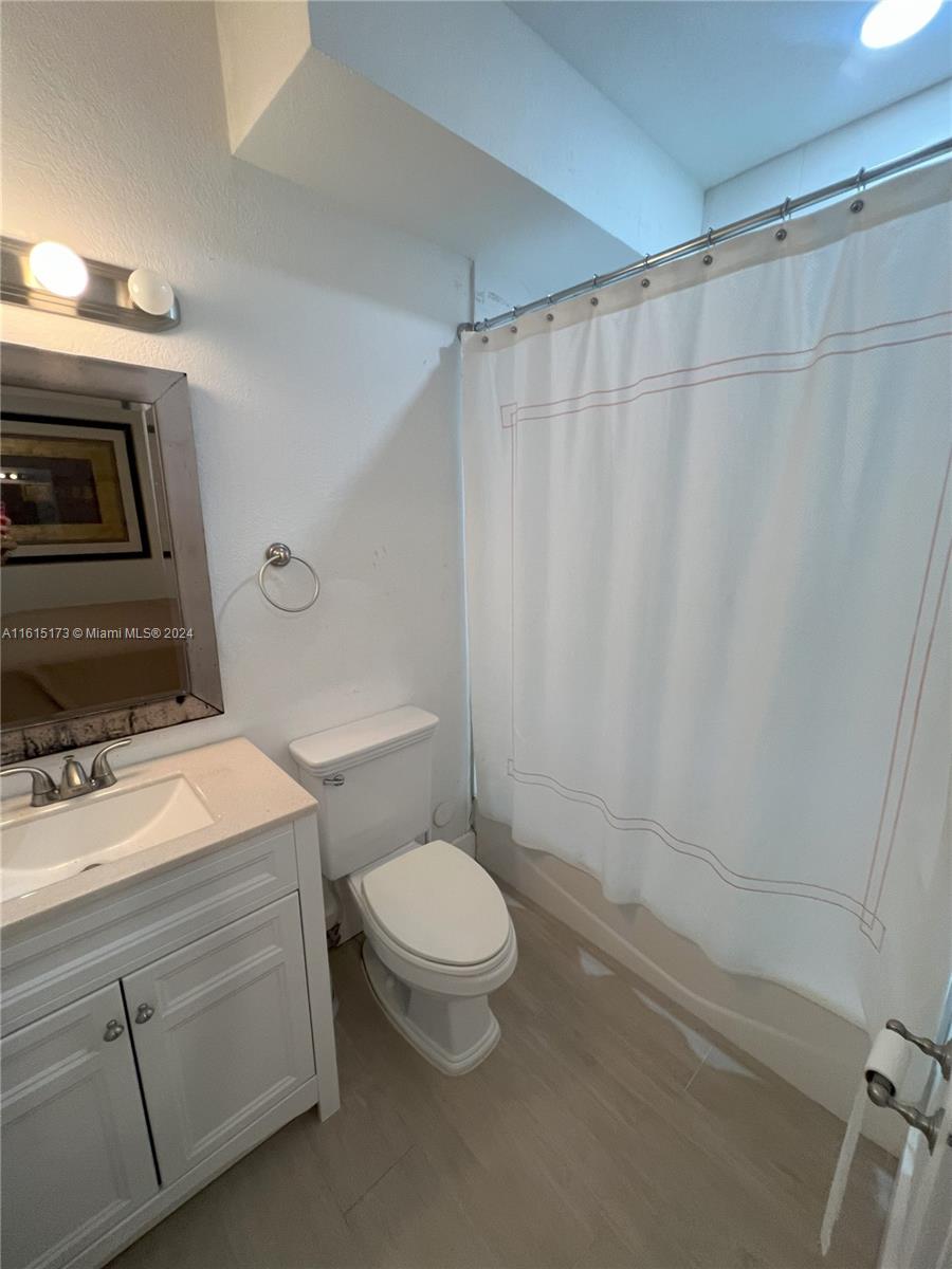 1018 Meridian Ave # 2
