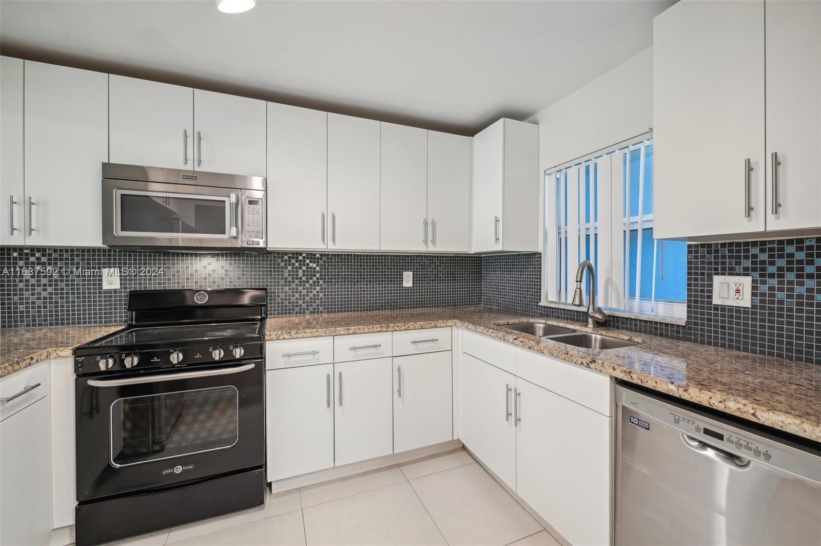 9451 Evergreen Pl # 102